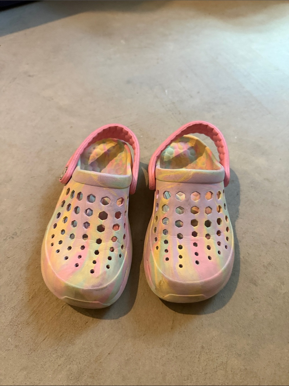 Kids Tie-Dye Pastel Clog Sandals in Pink and Yellow